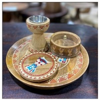 Ensemble de brûleur d'encens arabe moderne pour la décoration intérieure et les parfums aromatiques tendance au Moyen-Orient