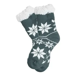 Calcetines Navideños Personalizados con Avena y Accesorios Antideslizantes para la Temporada Festiva - Product Image 2