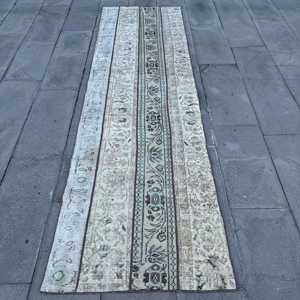 พรมวินเทจสไตล์ตุรกี, พรมปูพื้นขนาด 2.7x9.3 ฟุต, พรมขอบสีเทา - Product Image 1