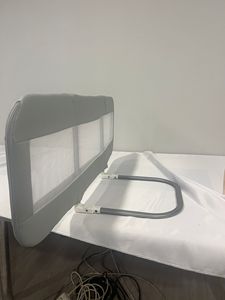 เตียงเด็กสไตล์2025เป็นเอกลักษณ์ราวกั้นด้านข้างรางป้องกันราวนิรภัยพับได้สำหรับเด็กวัยหัดเดินป้องกันห้องครัวรับประทานอาหารโรงแรม - Product Image 2