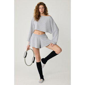 Ensemble deux pièces Urban Beat POISE en coton biologique, col bateau, manches longues et taille élastiquée, coupe décontractée - Product Image 1