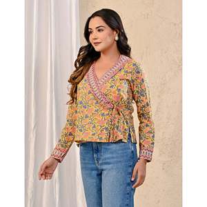 Blusa Elegante Amarilla para Mujer con Estampado Jaal, Cuello Asimétrico, Decoración Lateral con Bordado Dori, Tela Popelina, Corte Holgado, Talla XL, para Oficina - Product Image 4