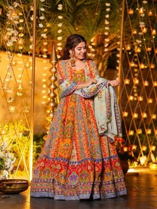 Vestido Anarkali Estampado Multicolor con Dupatta para Fiestas y Bodas - Product Image 3