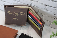 Dompet Lipat Dua Kulit PU yang Dapat Diukir Laser, Tempat Kartu ID, Dompet Pria Kulit Vegan Kustom, Dompet Pribadi Berukir Mineti MLAW CN