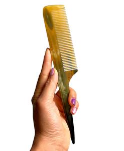 Peigne à cheveux en corne de buffle d'excellente qualité Peigne à cheveux en corne de buffle à dents fines Peigne de coiffure pour un usage quotidien à un prix abordable - Product Image 1