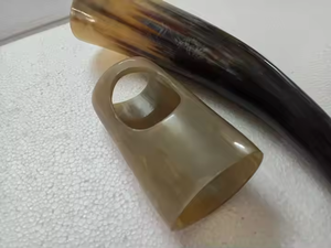 Corne à boire en buffle naturelle, écologique, faite à la main, avec support, pour les magasins vikings, par Saniya Handicraft - Product Image 3