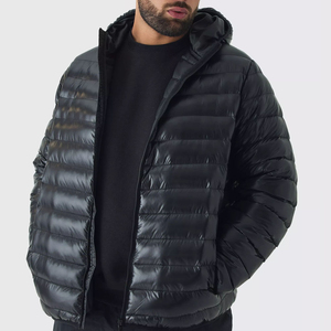 Doudoune à capuche de grande taille de haute qualité en noir, coupe-vent en duvet, vestes d'hiver à bulles personnalisées en polyester pour hommes - Product Image 1