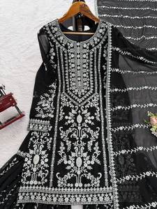 Lancement de la dernière collection de salwar kameez de style islamique pour les fêtes, les événements et les occasions spéciales, confort et élégance, traditionnel, en vente - Product Image 3