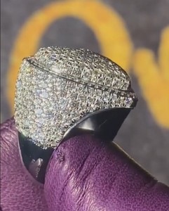 Bague en forme de cœur personnalisée avec des pierres brillantes |   Bijoux Hip Hop en Moissanite VVS |   Bague unisexe de luxe en argent 925 certifiée GRA - Product Image 2