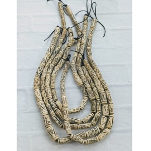 Cuentas sueltas de cuerno de hueso Faizacraft para joyería de moda DIY, accesorios de joyería DIY al por mayor, cuentas redondas naturales de Coral rojo claro - Product Image 1