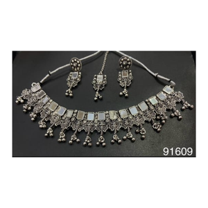 Antiguo trabajo de espejo oxidado joyería hecha a mano de plata alemana collar redondo oxidado juegos de pendientes largos con colgante - Product Image 3