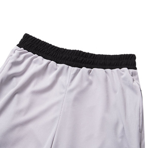 Shorts de basketball respirants pour hommes, gris uni avec bordure noire, taille élastique avec cordon de serrage, coupe classique, vêtements de sport toutes saisons - Product Image 4