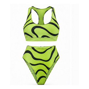 Magnifique ensemble bikini deux pièces pour femme, haut moderne et bas taille haute, imprimé personnalisé, idéal pour la plage et les centres de villégiature. - Product Image 1