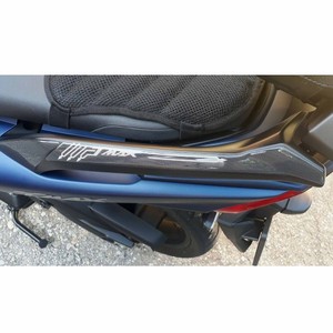 Adesivi Protettivi 3D per Maniglia Top Box per Yamaha Tmax 530 560, Accessori Moto Compatibili con il Modello - Product Image 1