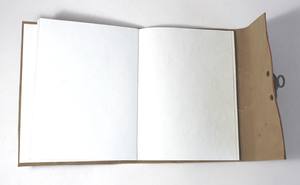 Cuaderno de Cuero con Sistema de Cierre de Latón, Papel de Algodón Reciclado Hecho a Mano, Promocional de Fábrica - Product Image 2