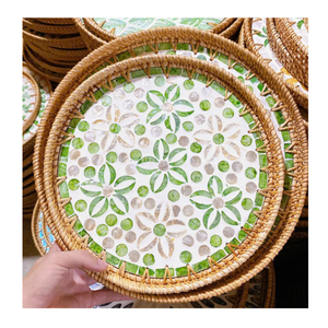 Plateau de service en rotin de qualité supérieure avec incrustation de nacre, plateau décoratif tissé à la main pour la maison et les restaurants - Product Image 3