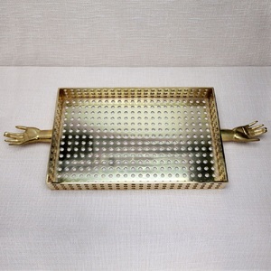 Plateaux de service décoratifs faits à la main en laiton et aluminium, finition hôtelière, pour la maison et la décoration de table - Product Image 4