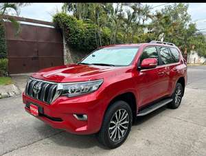 2022 para Toyota Land Cruiser Prado SUV Híbrido de Lujo, Motor Turbo Automático, Opciones de Interior Claro y Oscuro, Neumáticos R17/R18 - Product Image 4