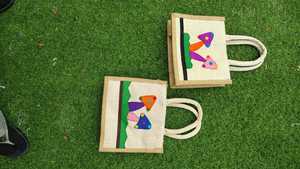 Bolso pequeño de arpillera ecológico, bolso reutilizable, bolso de playa, regalo de dama de honor, recuerdo de boda, bolso de bienvenida, recuerdo de despedida de soltera - Product Image 4