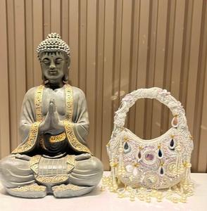 Pochette de fête indienne avec broderie miroir faite à la main pour mariage mariée femmes utilisation - Product Image 1