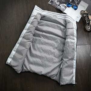 Chaleco de hombre chaqueta para la temporada de invierno talla grande impermeable logotipo personalizado chaleco Vintage - Product Image 2