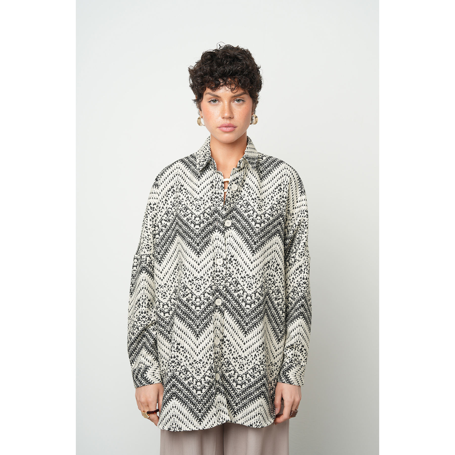 สีเอครู