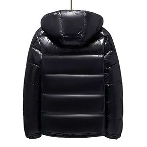 Manteau d'hiver en duvet d'extérieur pour hommes avec impression personnalisée de logo Veste matelassée noire à bulles d'air Vente en gros - Product Image 4