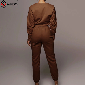 Conjunto de 2 piezas de moda informal de talla grande con logotipo personalizado, sudadera para correr, pantalones de chándal, chándal para mujer - Product Image 3