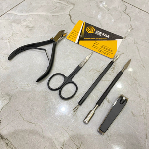 High Quality Professional Stainless Steel 5pcs Customized Color <b>Nail</b> Kit for Women Manicure & Pedicure <b>Set</b> <b>Nail</b> Toenail <b>Clippers</b> - Product Image 4