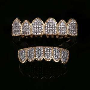 Grilles dentaires personnalisées Hip Hop Iced VVS Moissanite en or massif 14 carats plaqué rhodium pour hommes - Product Image 4