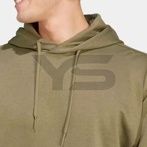 กันหนาวอย่างมีสไตล์ - เสื้อฮู้ดดี้แบบสวมหัวนี้ผสมผสานความสบายระดับพรีเมียมกับกลิ่นอายสตรีทแวร์ทันสมัย เสื้อฮู้ดดี้ผู้ชายพร้อมโลโก้แบบกำหนดเอง - Product Image 6