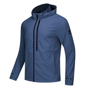 High Street OEM Service Custom Logo Professional Outdoor Chaqueta impermeable para hombre Chaqueta de lluvia de alta calidad Tela a prueba de viento - Product Image 4
