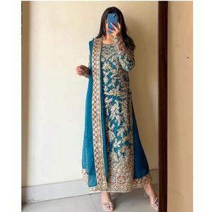 เสื้อแจ็คเก็ตปักลายสำหรับสตรี - Product Image 1