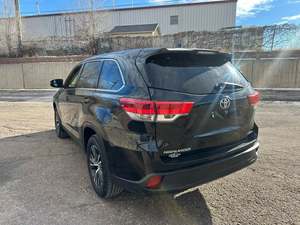 Toyota Highlander Hybrid 2018 seminuevo bien utilizado con dirección izquierda Turbo motor asientos de cuero techo solar panorámico - Product Image 2