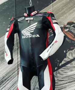 Traje de Motociclismo de Cuero, Traje de Motociclismo de Cuero Grueso Hecho en Pakistán, Ropa de Motociclismo, Traje de Carreras, Calidad Premium Kangaroo - Product Image 1