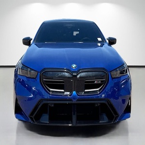 NOUVEAU VÉHICULE D'OCCASION 2025 M5 AWD BERLINE TRANSMISSION AUTOMATIQUE V8 HYBRIDE 717 CH - Product Image 1