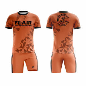 La mejor calidad, diseño personalizado, transpirable, comodidad, conjuntos de uniformes de camiseta de fútbol, servicio OEM para jóvenes, jugadores masculinos, corte automatizado - Product Image 4