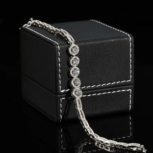 สร้อยข้อมือเงินแท้ 925 ประดับเพชรโมอิสซาไนต์ ของขวัญสำหรับเธอ - Product Image 2