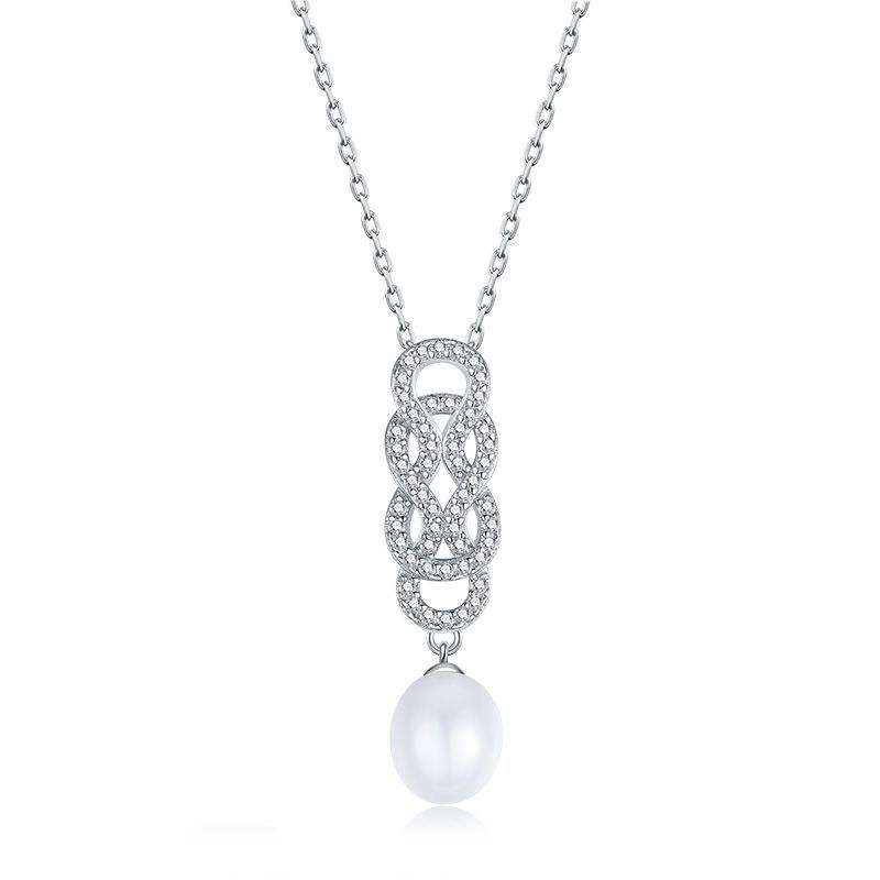 WM2939 Pearl necklace