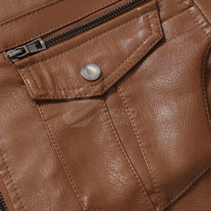 แจ็คเก็ตหนังวัวแท้ผู้ชายขายดี แฟชั่นใหม่สำหรับฤดูหนาว กันลม ระบายอากาศได้ดี พร้อมโลโก้ด้านหน้า - Product Image 4