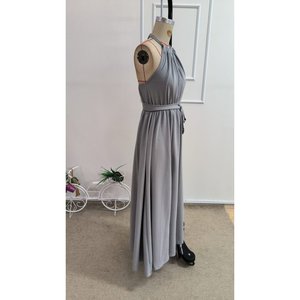 Vestido Largo Maxi de Crepé con Hombros Descubiertos, Cuello Halter, Espalda con Cordones y Detalle de Abertura Lateral para Mujer, de Jane's, para Vestir de Noche con Elegancia - Product Image 5