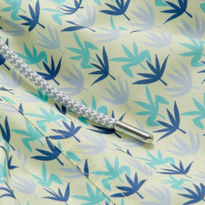 Shorts de bain recyclés pour hommes, imprimé étoile de mer multicolore, séchage rapide, avec taille élastique et poches - Product Image 5