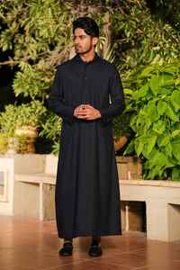 Customizable Wholesale Bulk Islamic Tobe for Embroidery Design Neckline Cuffs Lightweight Fabric Thobe Eid and Ramadan - Product Image 5