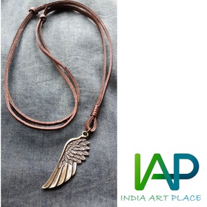 Resin Wood <b>Joint</b> Pendent Necklace Set Horn Beaded Necklace Fashion Gallery's Custom Link Chokers Heart Cut Beads Partyware - Product Image 2