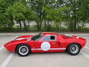 Gran Oferta, Excelente Estado: Réplica de Auto de Carreras 2016 GT40 MKI, Lista para Enviar - Product Image 6