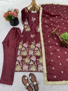 Nouvelle collection de créateurs en pur organza lourd, tissu de soie poly, costume Kurti pour femmes avec broderie lourde, travail de séquence, costume Palazzo - Product Image 6