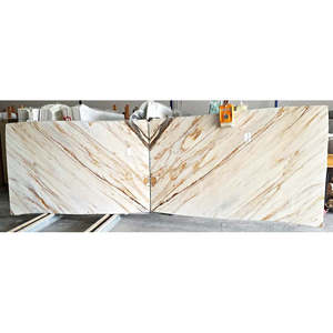 Meubles de cuisine de luxe pour villas à Dubaï, en Arabie Saoudite et au Qatar, cuisines laquées sur mesure, îlot en marbre, exportation depuis la Turquie - Product Image 4