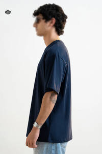 T-shirt à manches courtes et col rond surdimensionné pour homme en coton jersey imprimé sur mesure, style décontracté et streetwear - Product Image 3