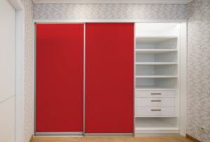 Produit HPL Rouge Poussiéreux 3027 avec un design minimaliste pour chambre principale, fabriqué en Inde - Product Image 2
