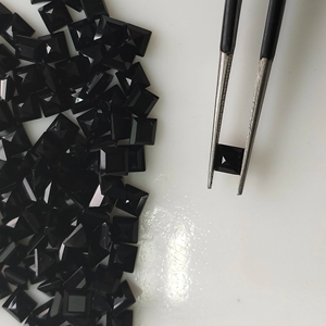 Pierre précieuse naturelle en onyx noir, coupe carrée à facettes de 4 mm, meilleure qualité, pierres brutes pour la fabrication de bijoux - Product Image 1